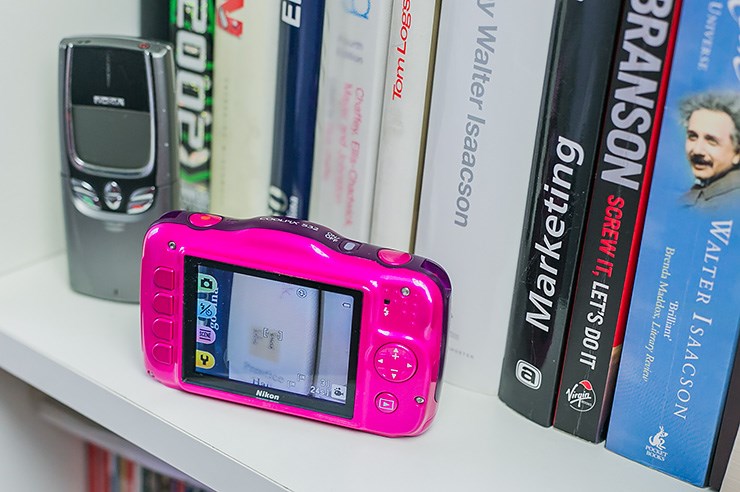 Nikon S32 (12).jpg